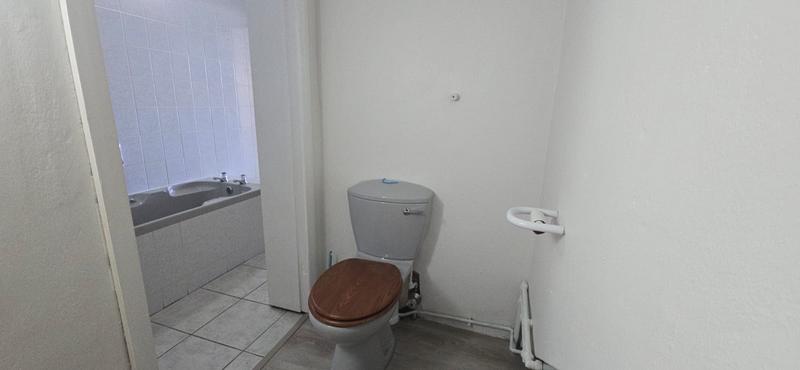 To Let 3 Bedroom Property for Rent in Strand Western Cape